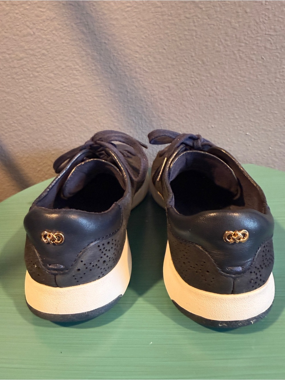 Cole Haan Navy Grandpro Rally Sneaker Paisley Perforated Navy/White Sz 8.5 | GUC - Picture 9 of 12